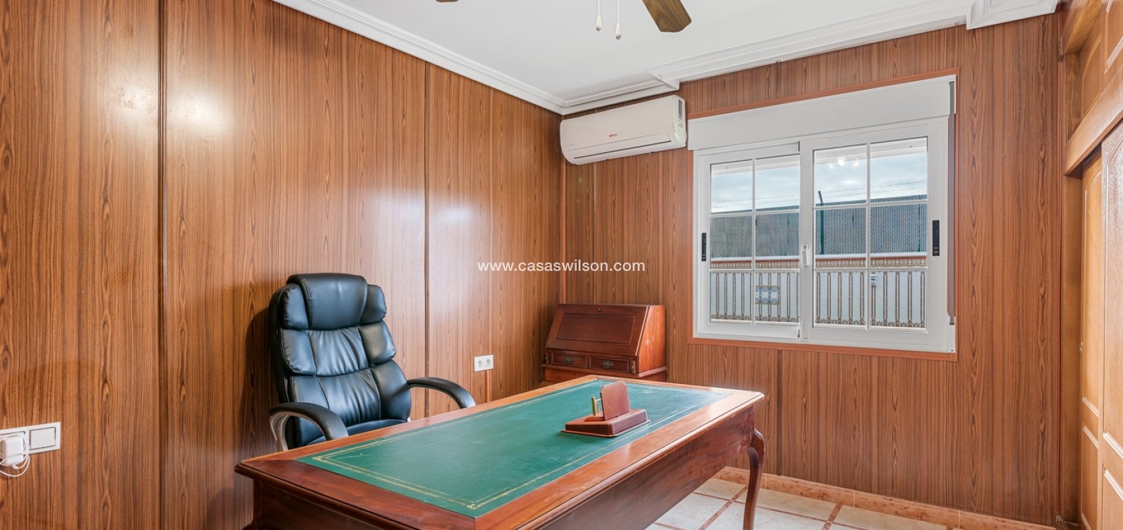 Sale - Villa - Torrevieja