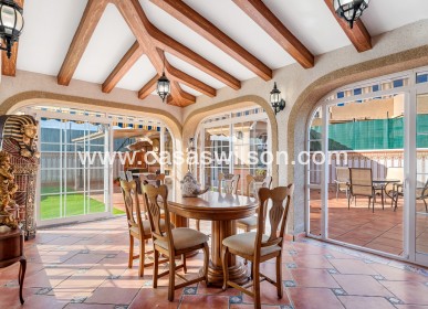 Sale - Villa - Torrevieja