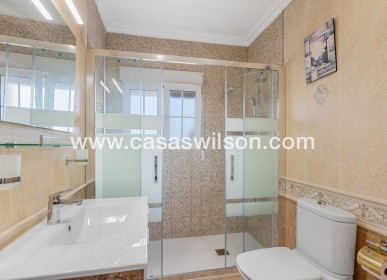 Sale - Villa - Torrevieja