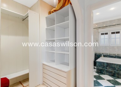 Sale - Villa - Torrevieja