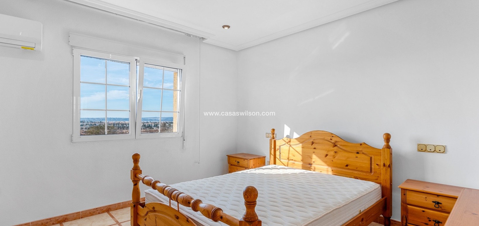 Sale - Villa - Torrevieja