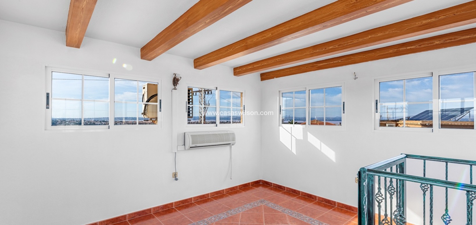 Sale - Villa - Torrevieja