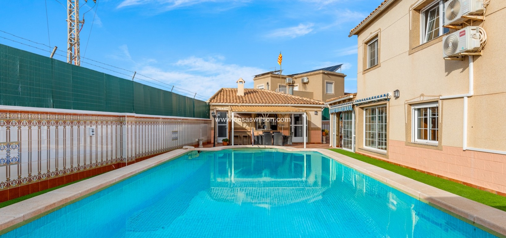 Sale - Villa - Torrevieja