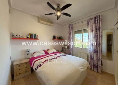 Sale - Villa - Villamartin