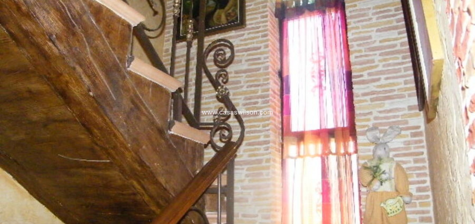 Sale - Townhouse - Daya Nueva