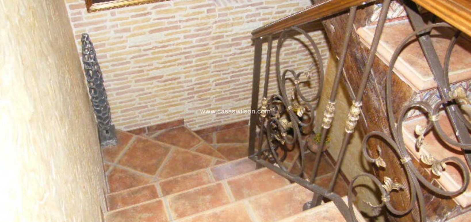 Sale - Townhouse - Daya Nueva