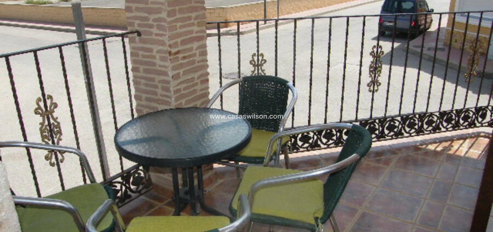 Sale - Townhouse - Daya Nueva