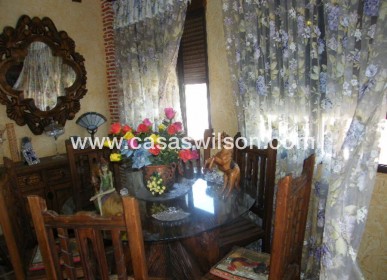 Sale - Townhouse - Daya Nueva