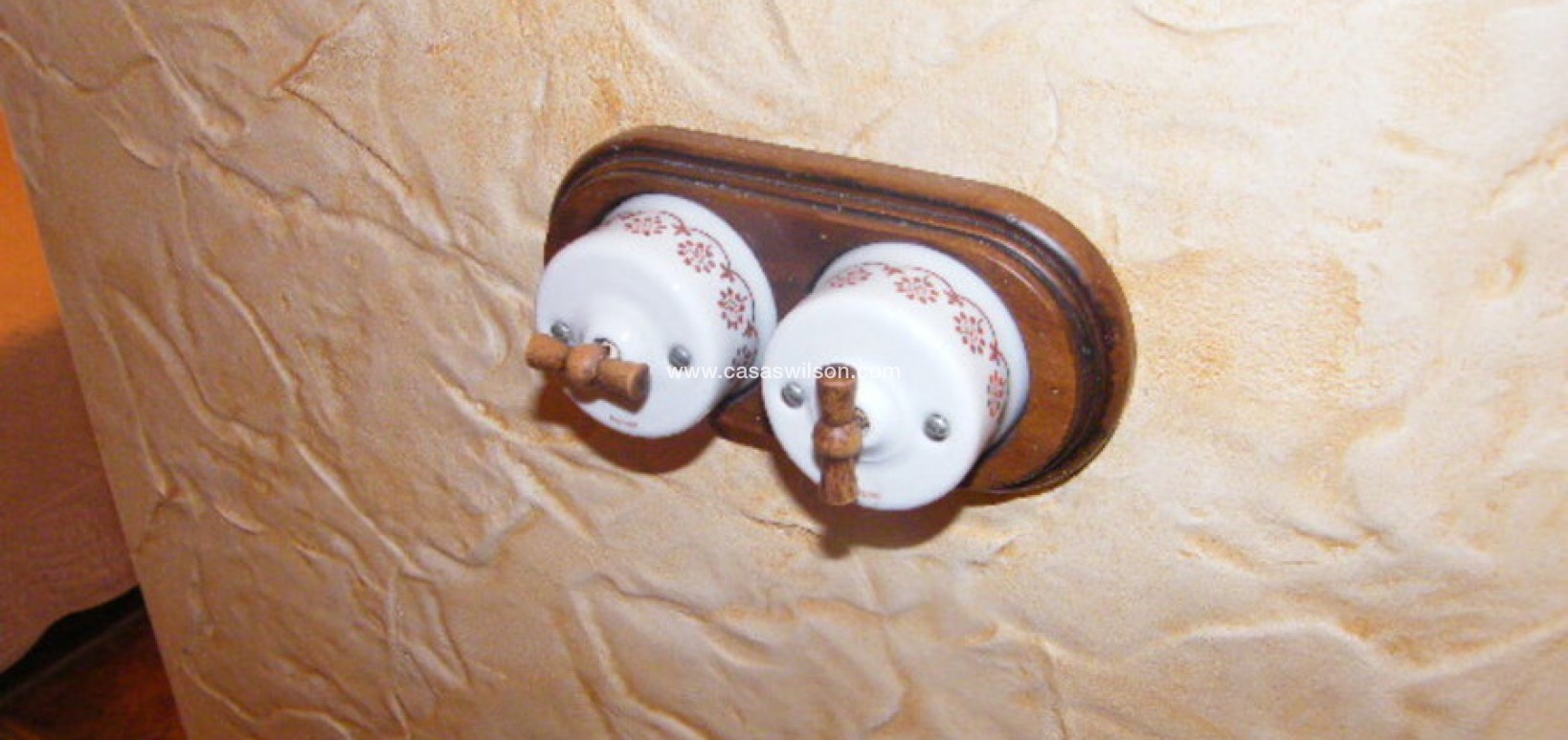 Sale - Townhouse - Daya Nueva