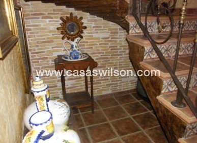 Sale - Townhouse - Daya Nueva