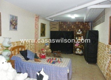 Sale - Townhouse - Daya Nueva