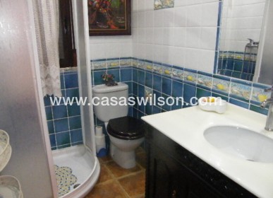 Sale - Townhouse - Daya Nueva