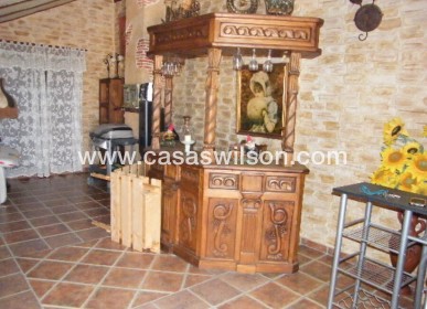 Sale - Townhouse - Daya Nueva