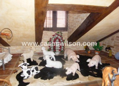 Sale - Townhouse - Daya Nueva