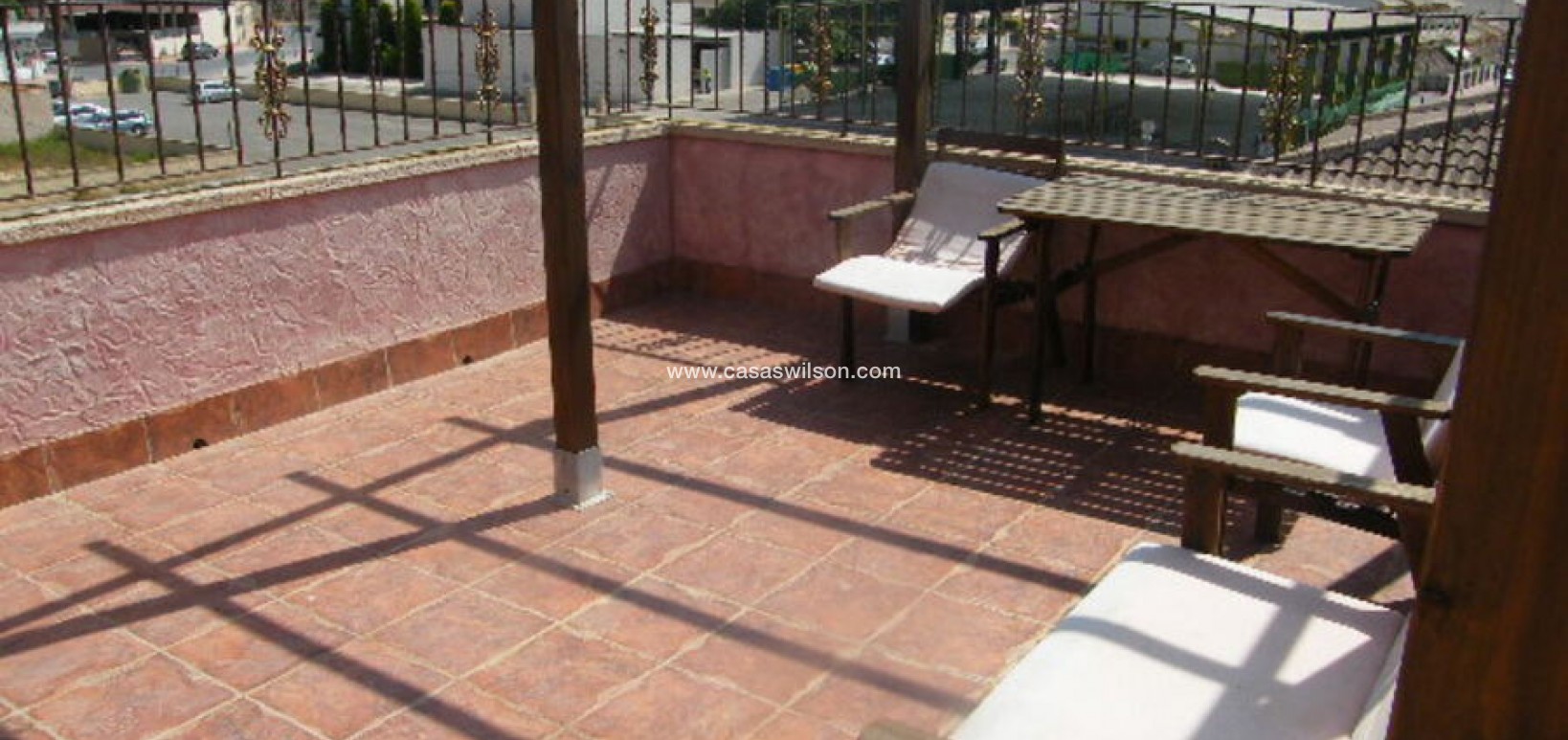 Sale - Townhouse - Daya Nueva