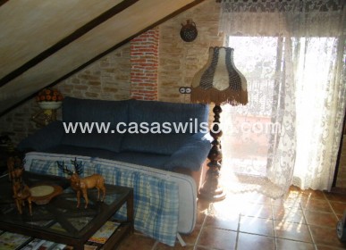 Sale - Townhouse - Daya Nueva