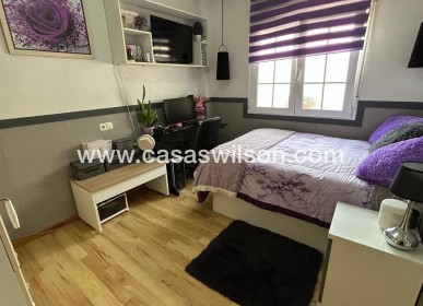 Venta - Chalet - Los Montesinos