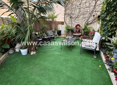 Venta - Chalet - Los Montesinos