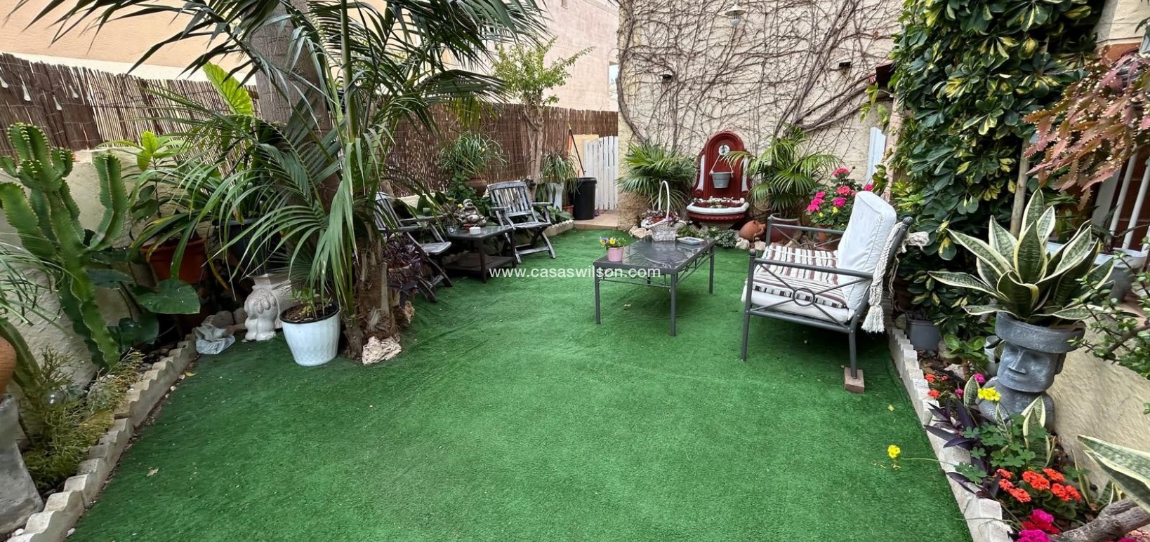 Venta - Chalet - Los Montesinos