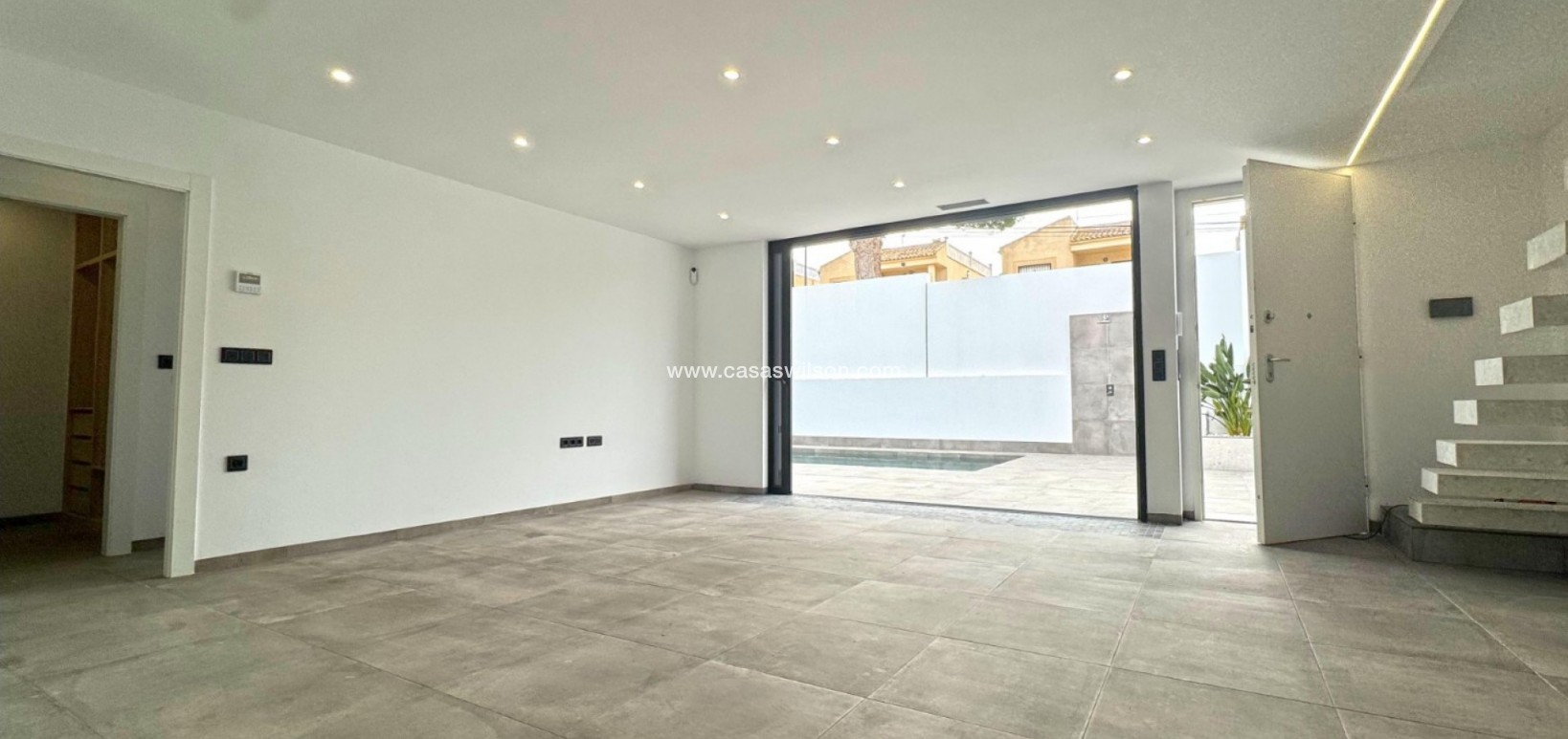 Sale - Villa - Torrevieja - Los Balcones - Los Altos del Edén