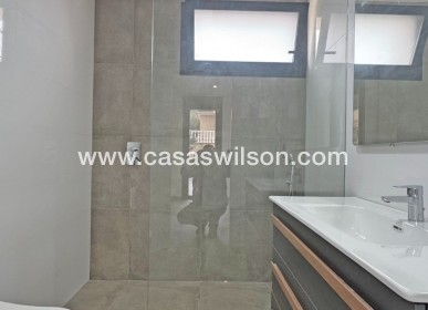 Sale - Villa - Torrevieja - Los Balcones - Los Altos del Edén