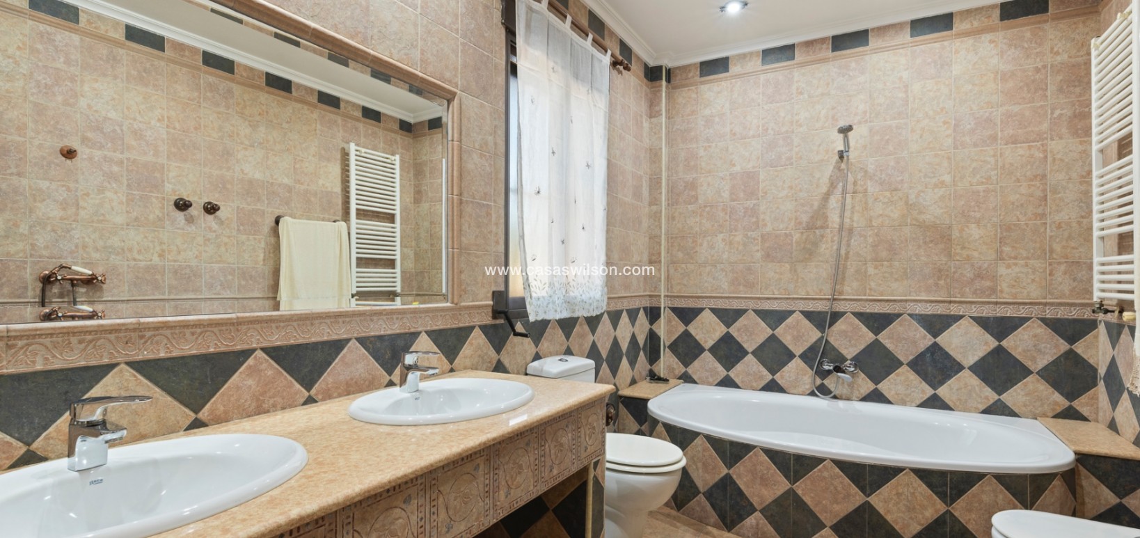 Sale - Country Property -  - Carretera de Beniel