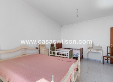 Sale - Country Property/Finca - Orihuela