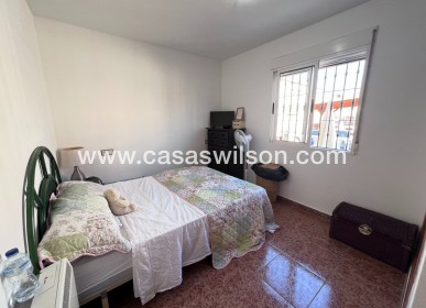 Sale - Townhouse - Torrevieja - La Siesta