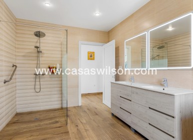 Sale - Villa - Los Montesinos