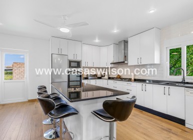 Sale - Villa - Los Montesinos