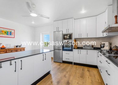 Sale - Villa - Los Montesinos