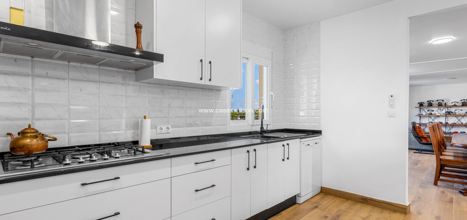 Sale - Villa - Los Montesinos