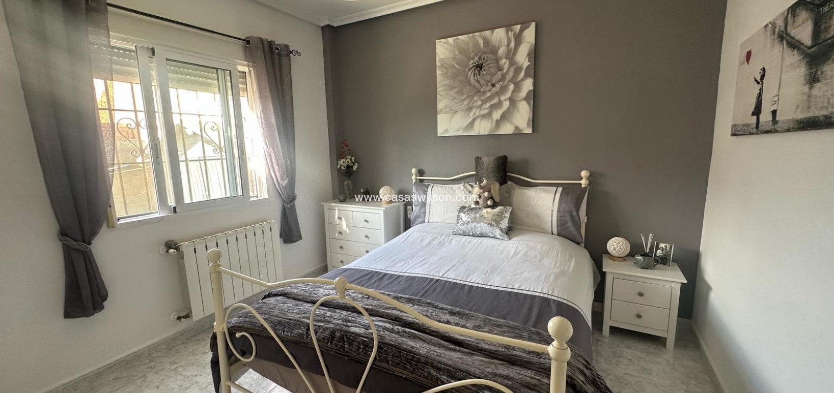 Sale - Villa - Bigastro