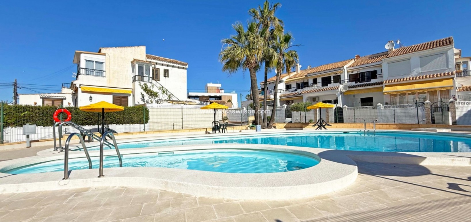 Sale - Bungalow - Torrevieja - Torrelamata - La Mata