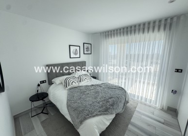 Sale - Villa - Lomas De Cabo Roig