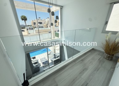 Sale - Villa - Lomas De Cabo Roig