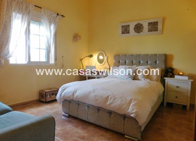 Sale - Villa - Dolores