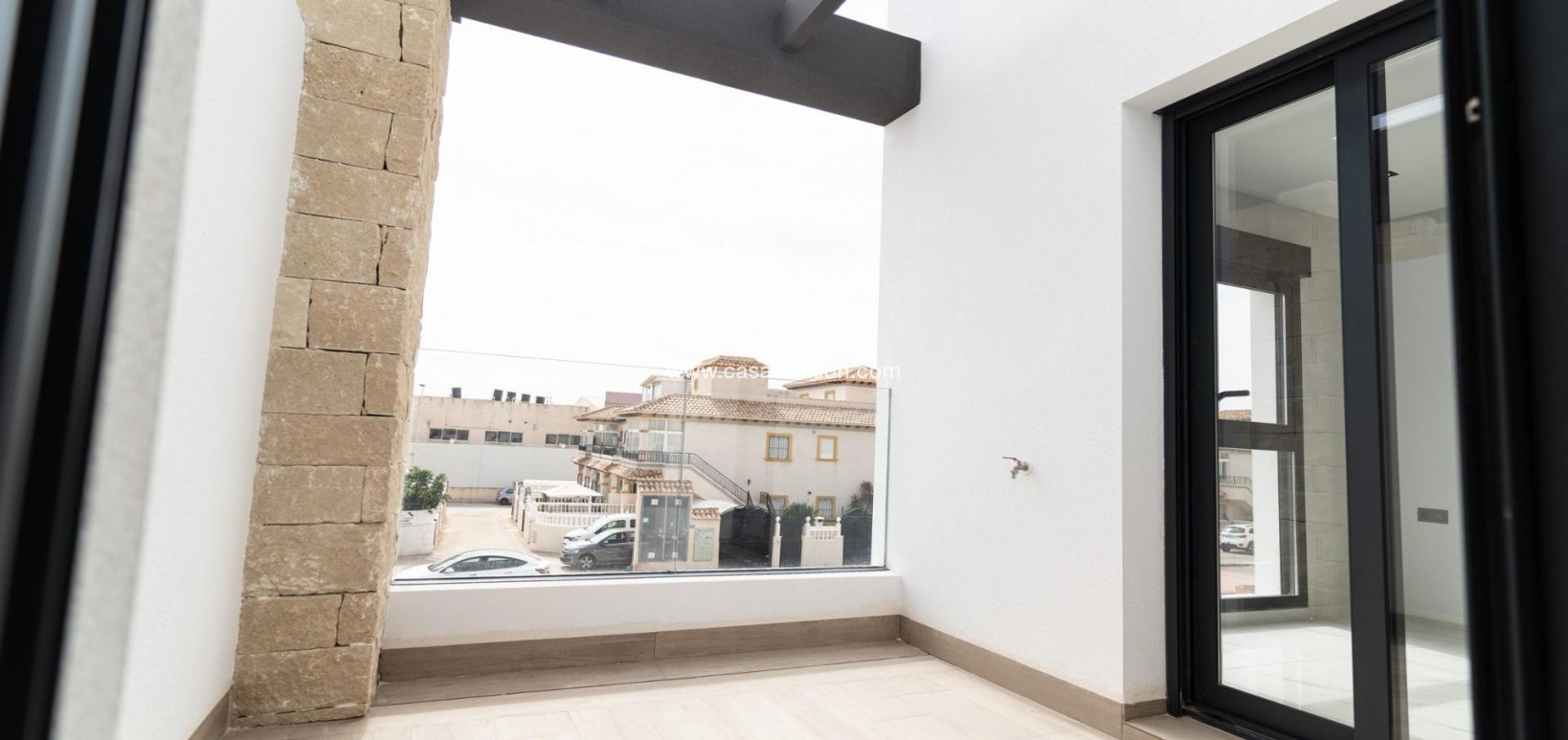 Nueva construcción  - Chalet - Orihuela Costa - Punta Prima