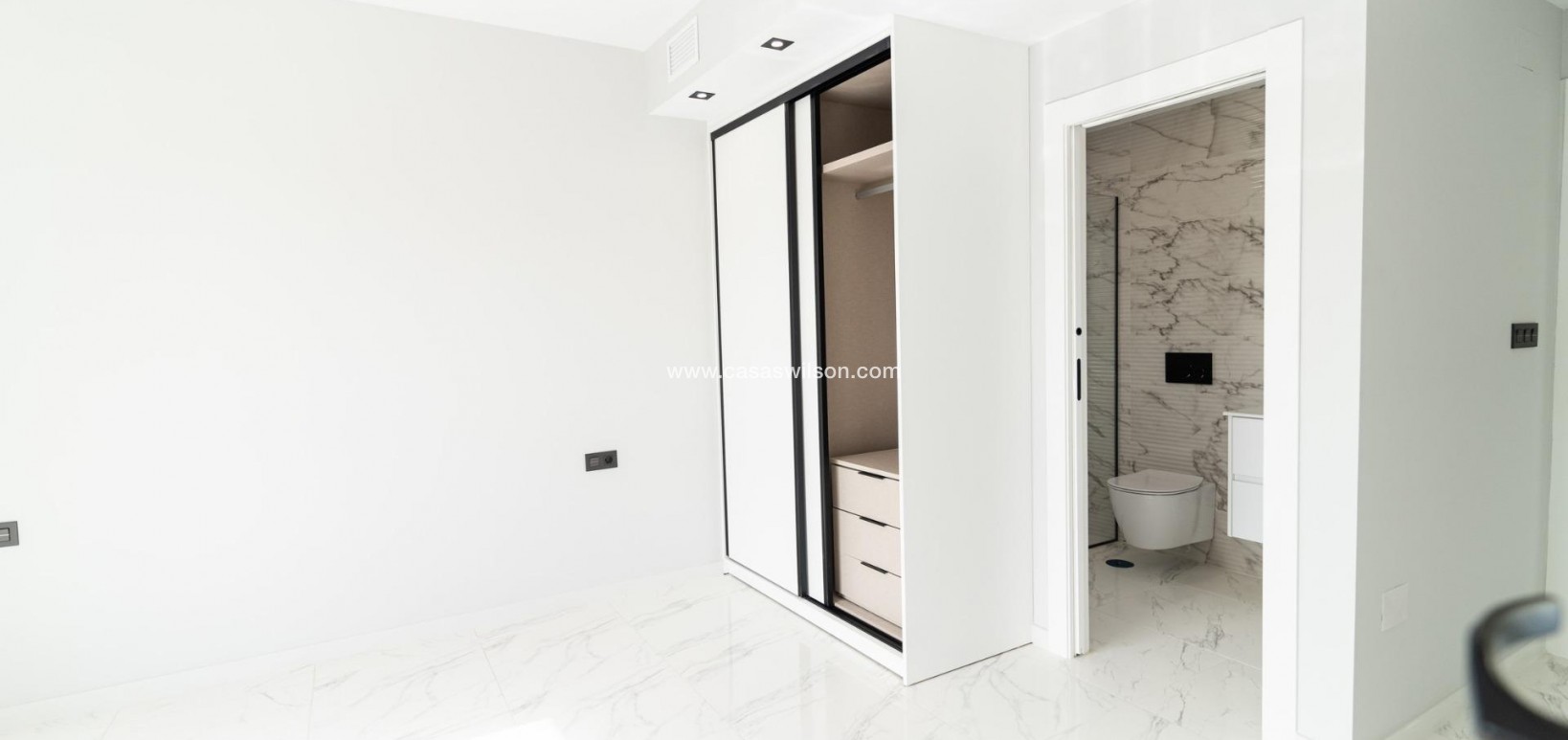 Nueva construcción  - Chalet - Orihuela Costa - Punta Prima