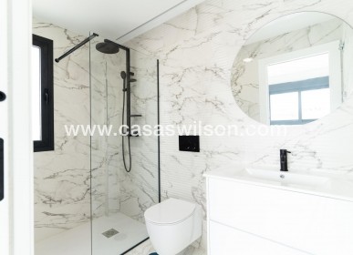 Nueva construcción  - Chalet - Orihuela Costa - Punta Prima