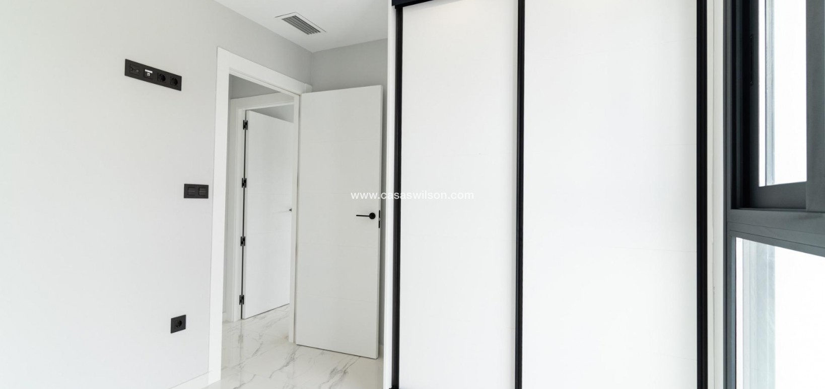 Nueva construcción  - Chalet - Orihuela Costa - Punta Prima