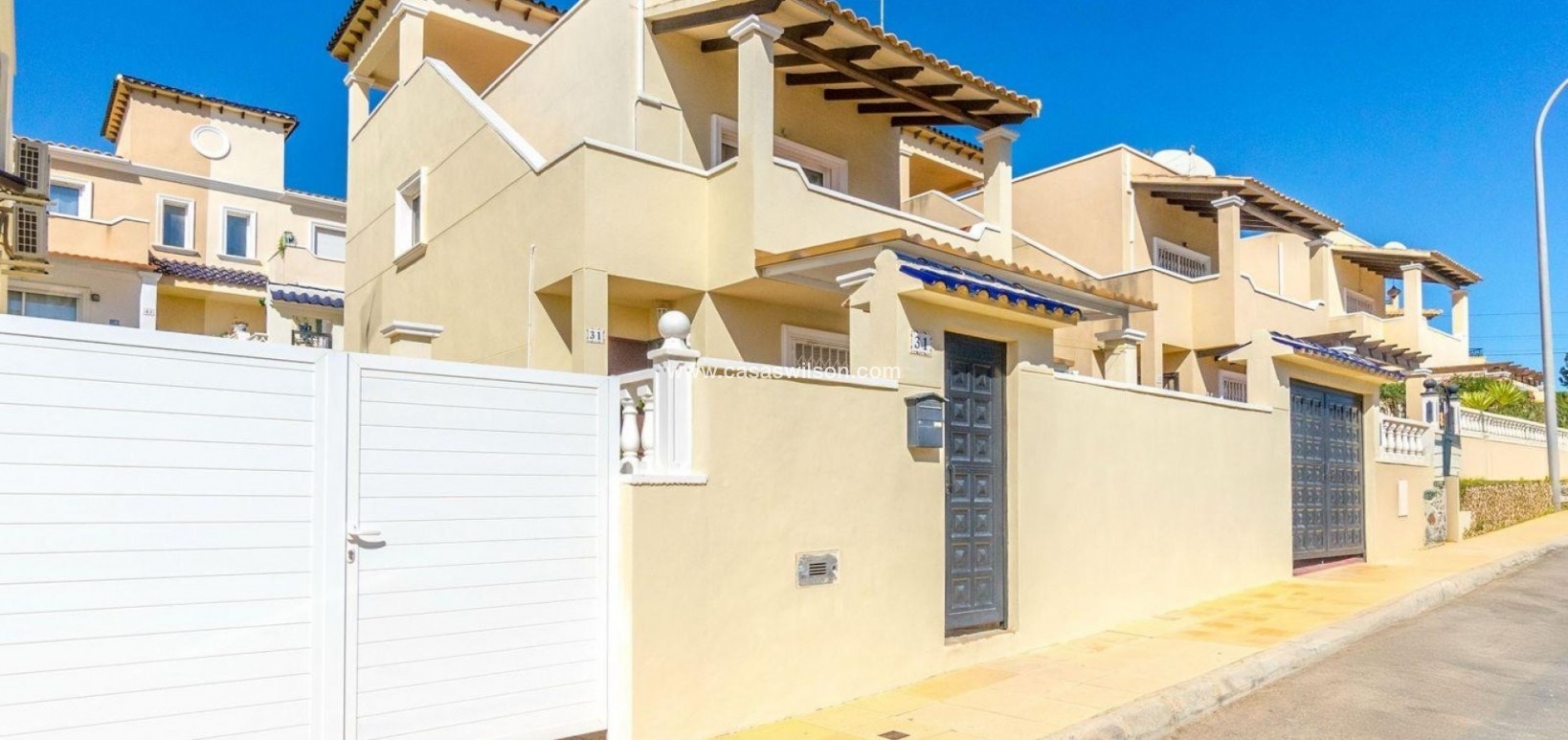 Sale - Villa - Orihuela Costa - Villamartín