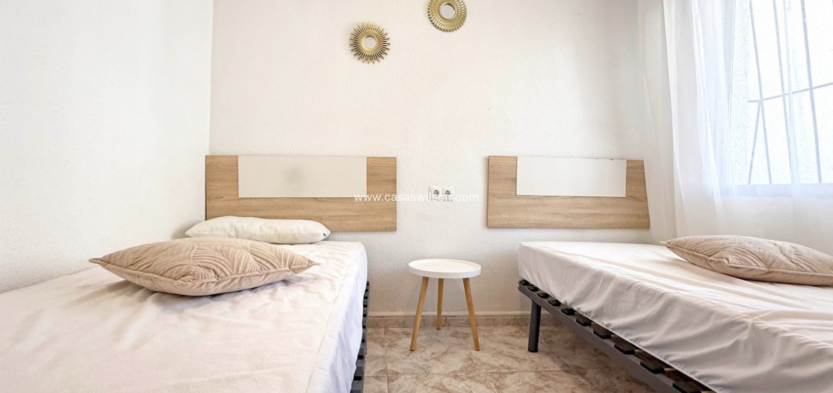 Sale - Apartment - Torrevieja - Torrelamata - La Mata