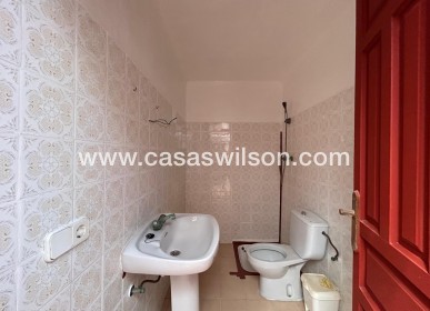 Sale - House - Jacarilla