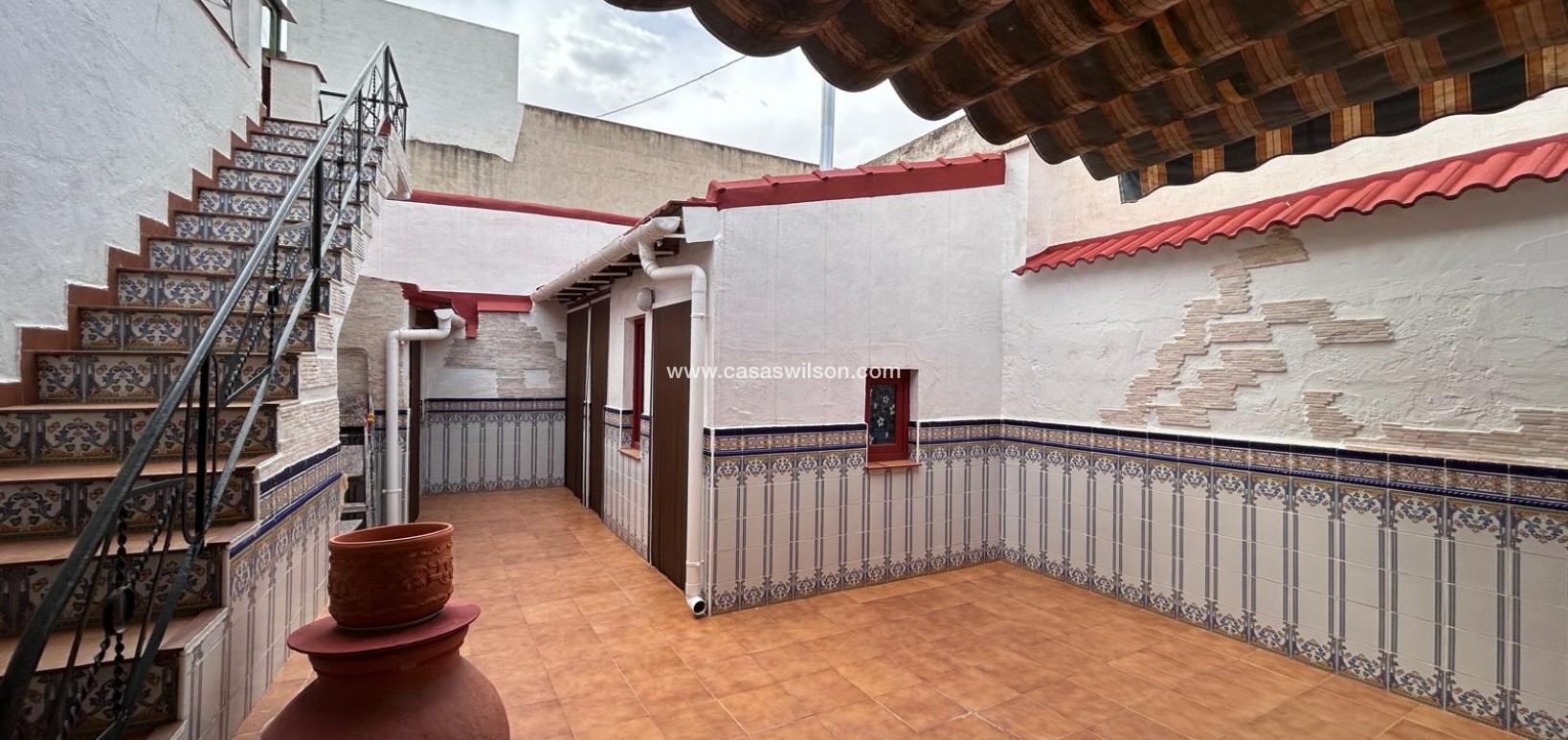 Sale - House - Jacarilla