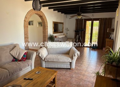 Venta - Chalet - Jacarilla