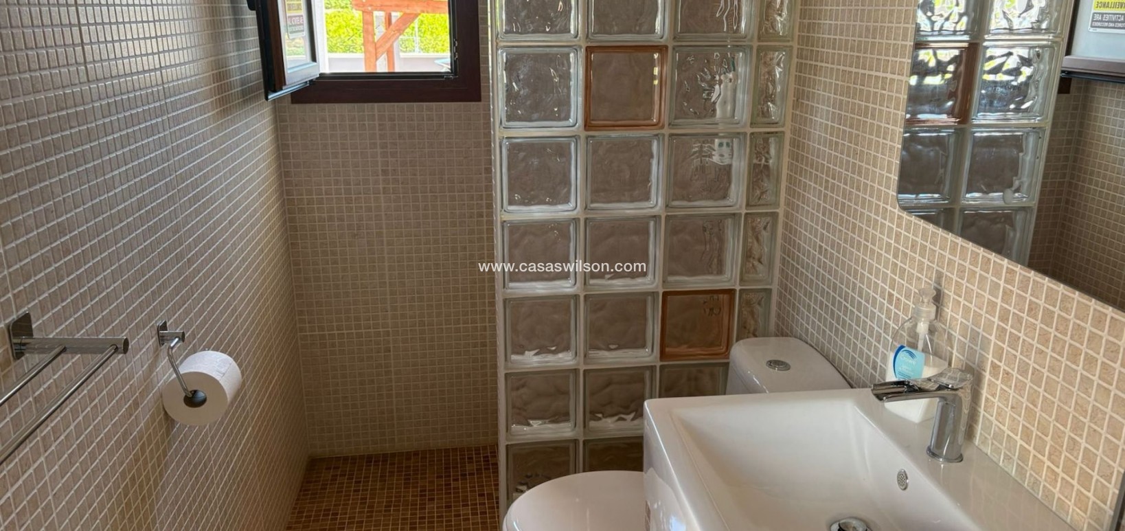 Venta - Chalet - Jacarilla