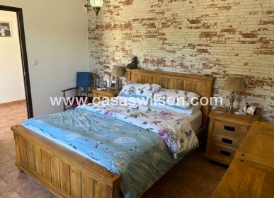 Venta - Chalet - Jacarilla