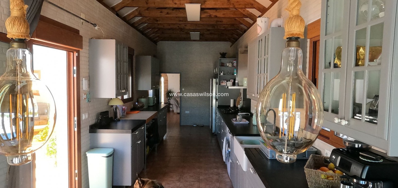 Venta - Chalet - Jacarilla