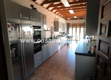 Venta - Chalet - Jacarilla